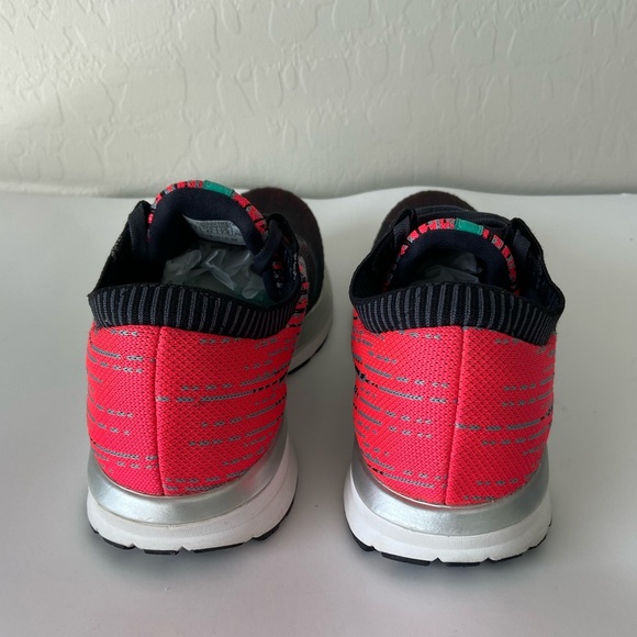 Brooks richochet running shoes black pink 9.5 - Picture 6 of 9